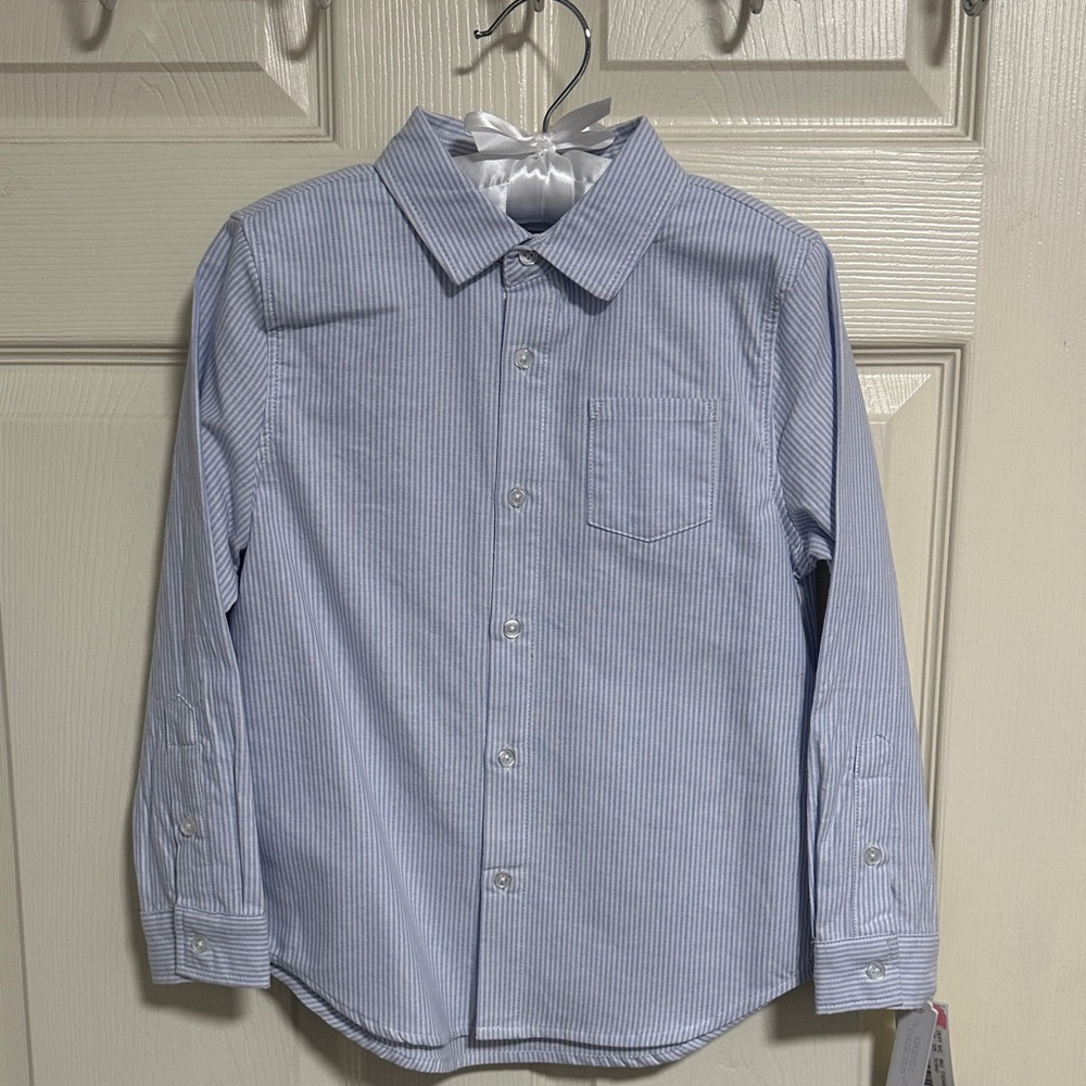 Edgehill Collection Light Blue Striped Button Down Shirt (Hanger included)